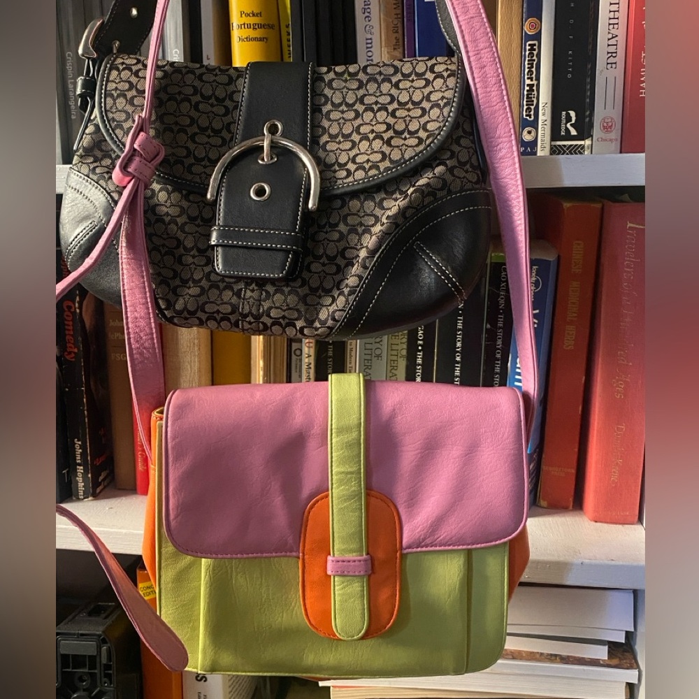 Rare👛Carlos Falchi Shoulder Bag.